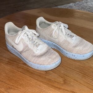 Nike Cream and Light Blue Casual Sneakers